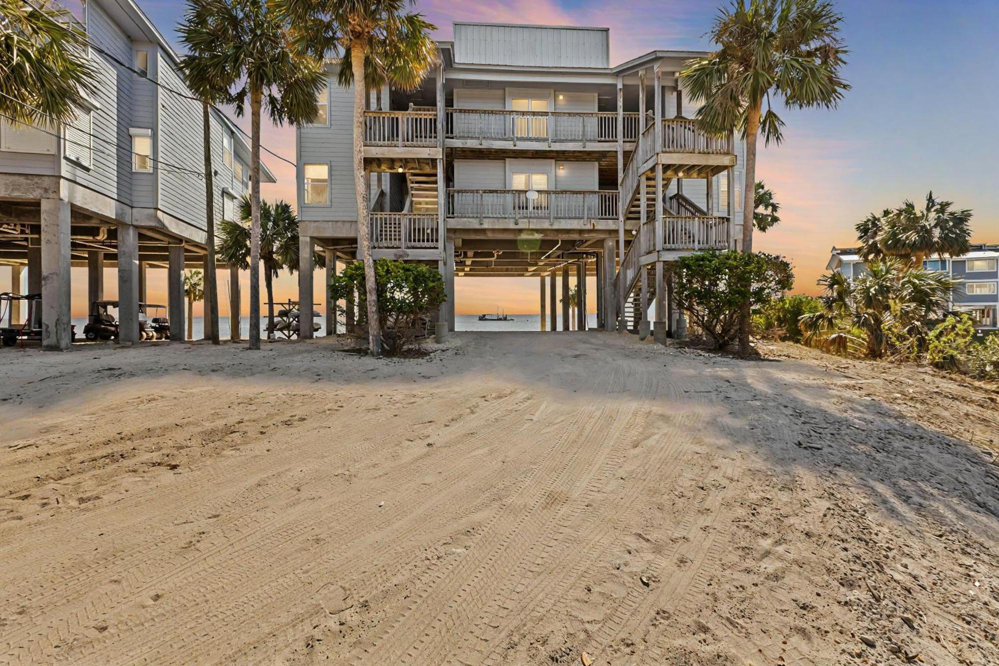 Beachfront Cedar Key Retreat With Pool Access! Exterior foto