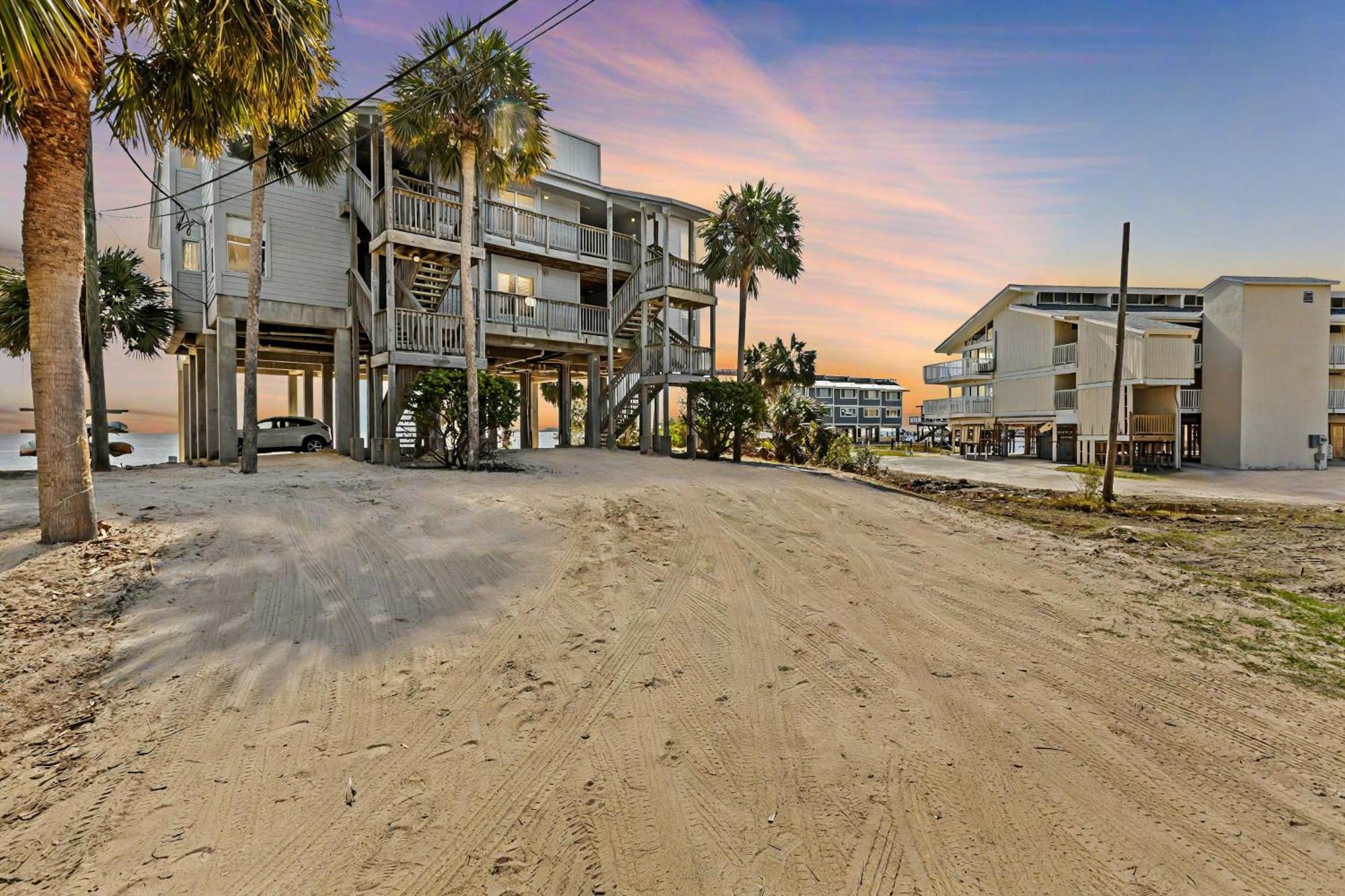 Beachfront Cedar Key Retreat With Pool Access! Exterior foto