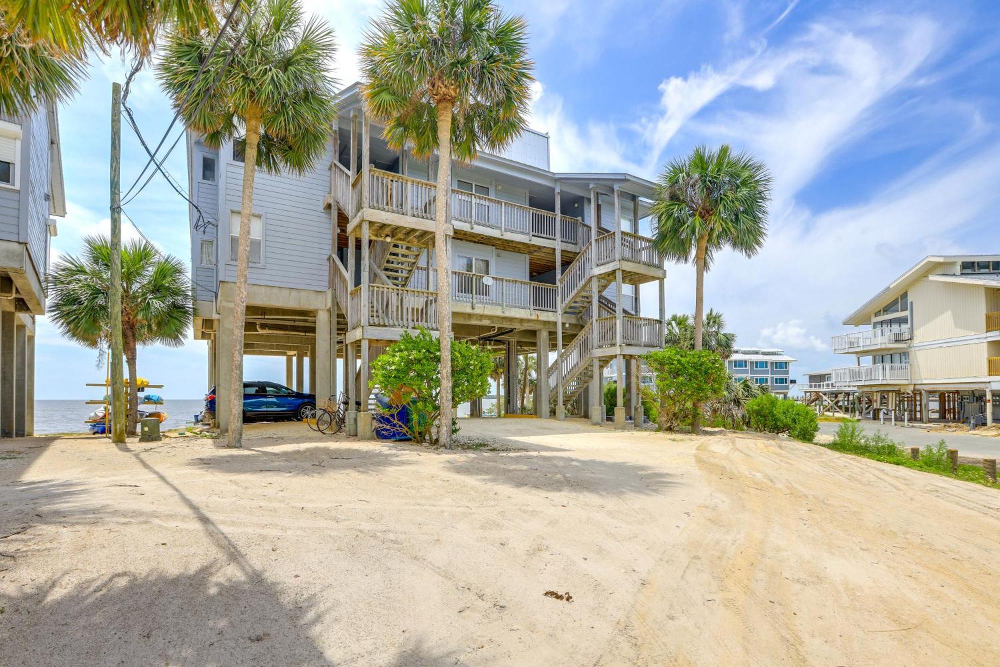 Beachfront Cedar Key Retreat With Pool Access! Exterior foto